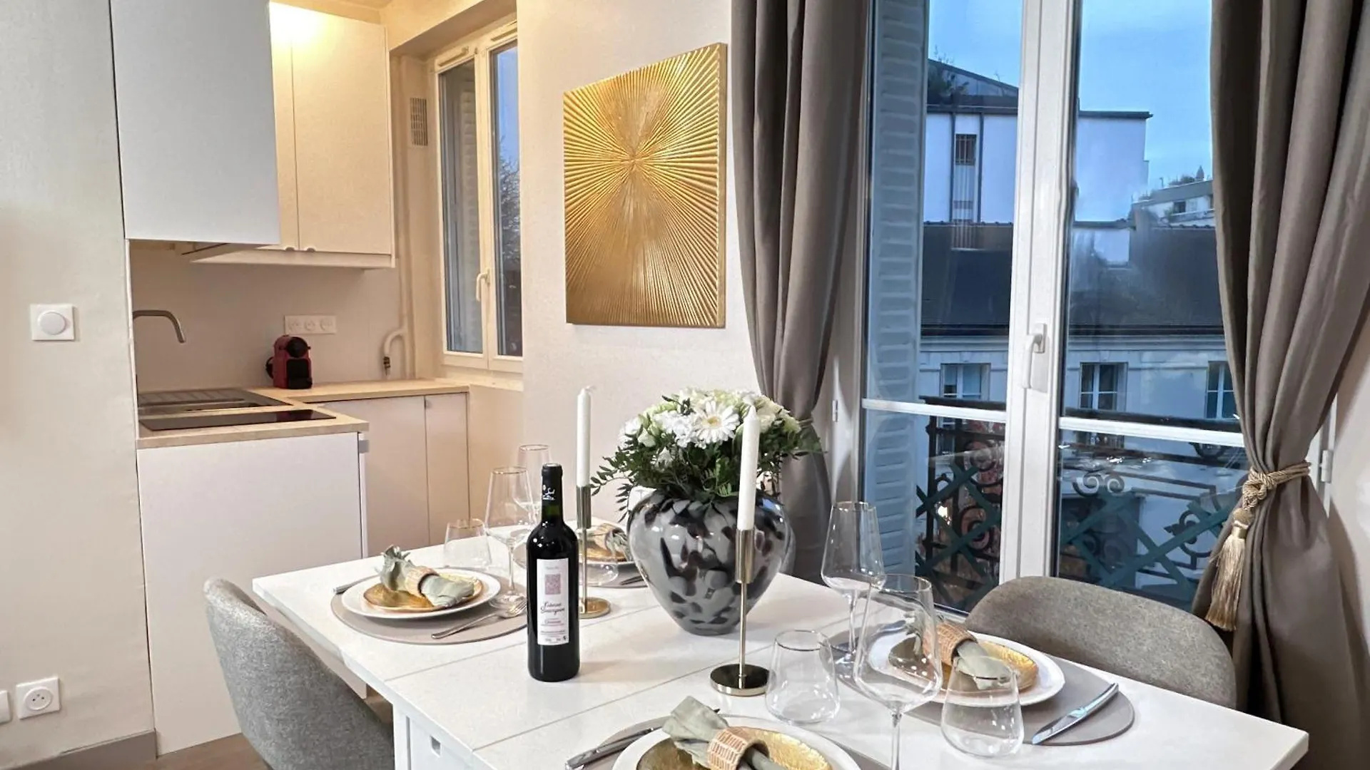 Cozy Apartments Near The Sorbonne Paris