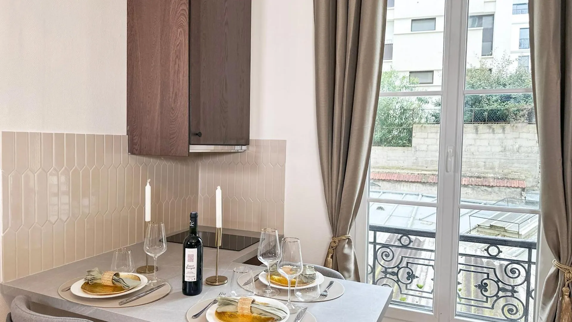 Cozy Apartments Near The Sorbonne Paris France