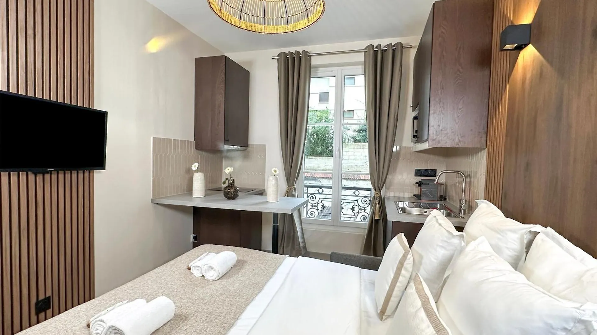 Cozy Apartments Near The Sorbonne Paris