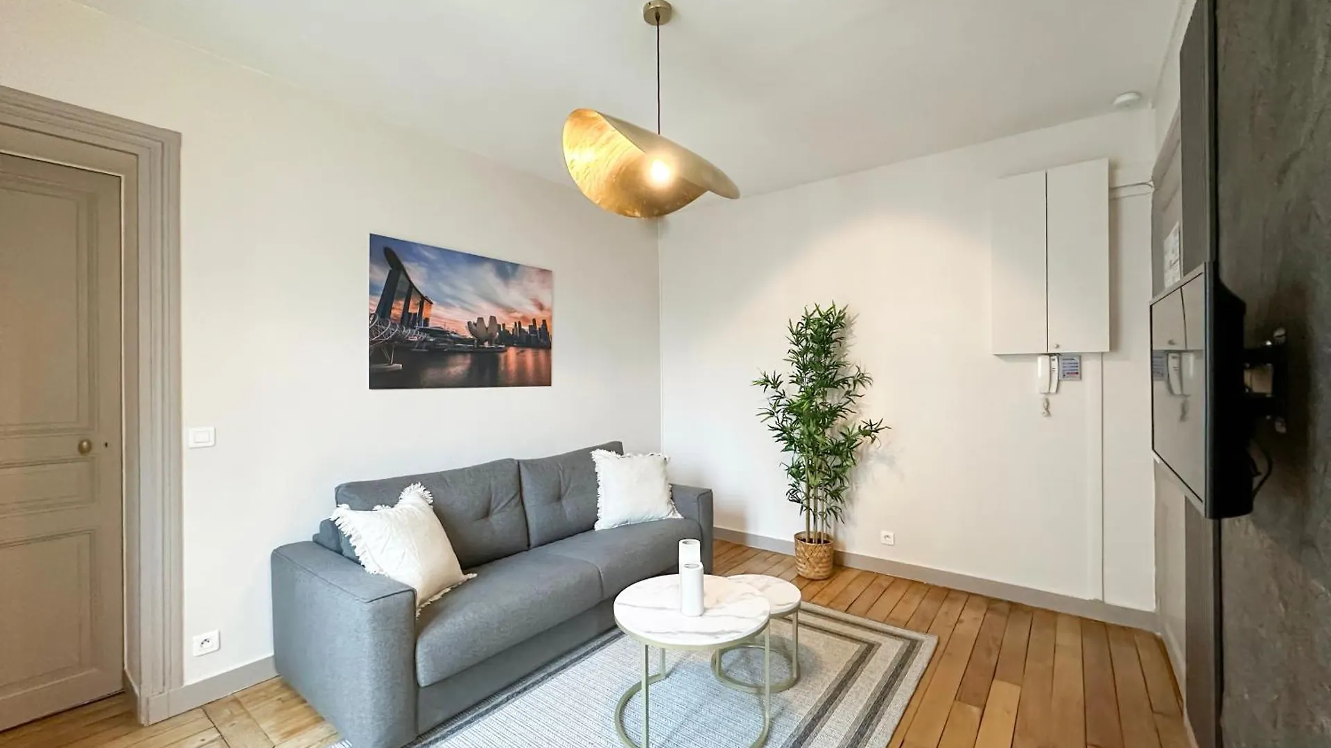 Cozy Apartments Near The Sorbonne Paris