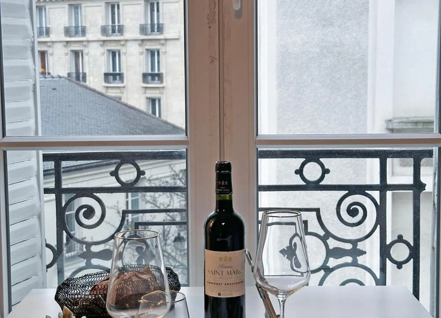 Cozy Apartments Near The Sorbonne Paris