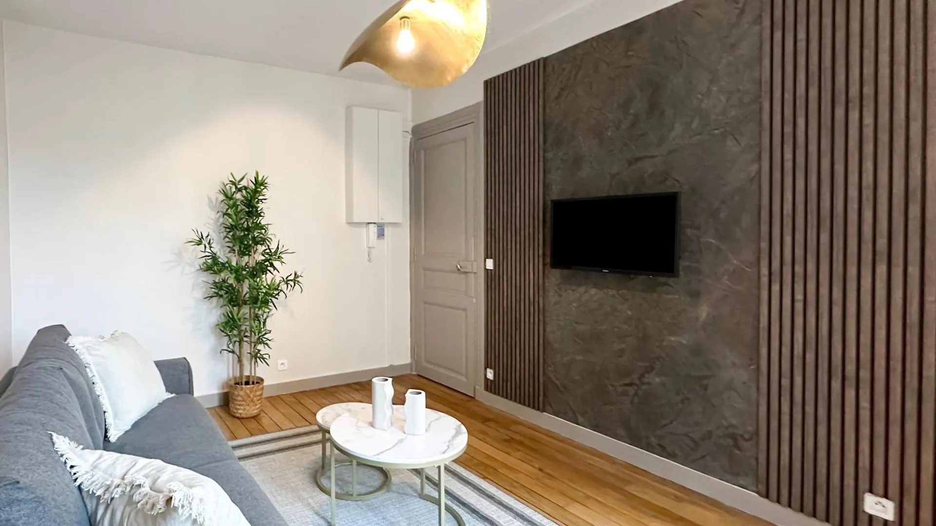 Cozy Apartments Near The Sorbonne Paris