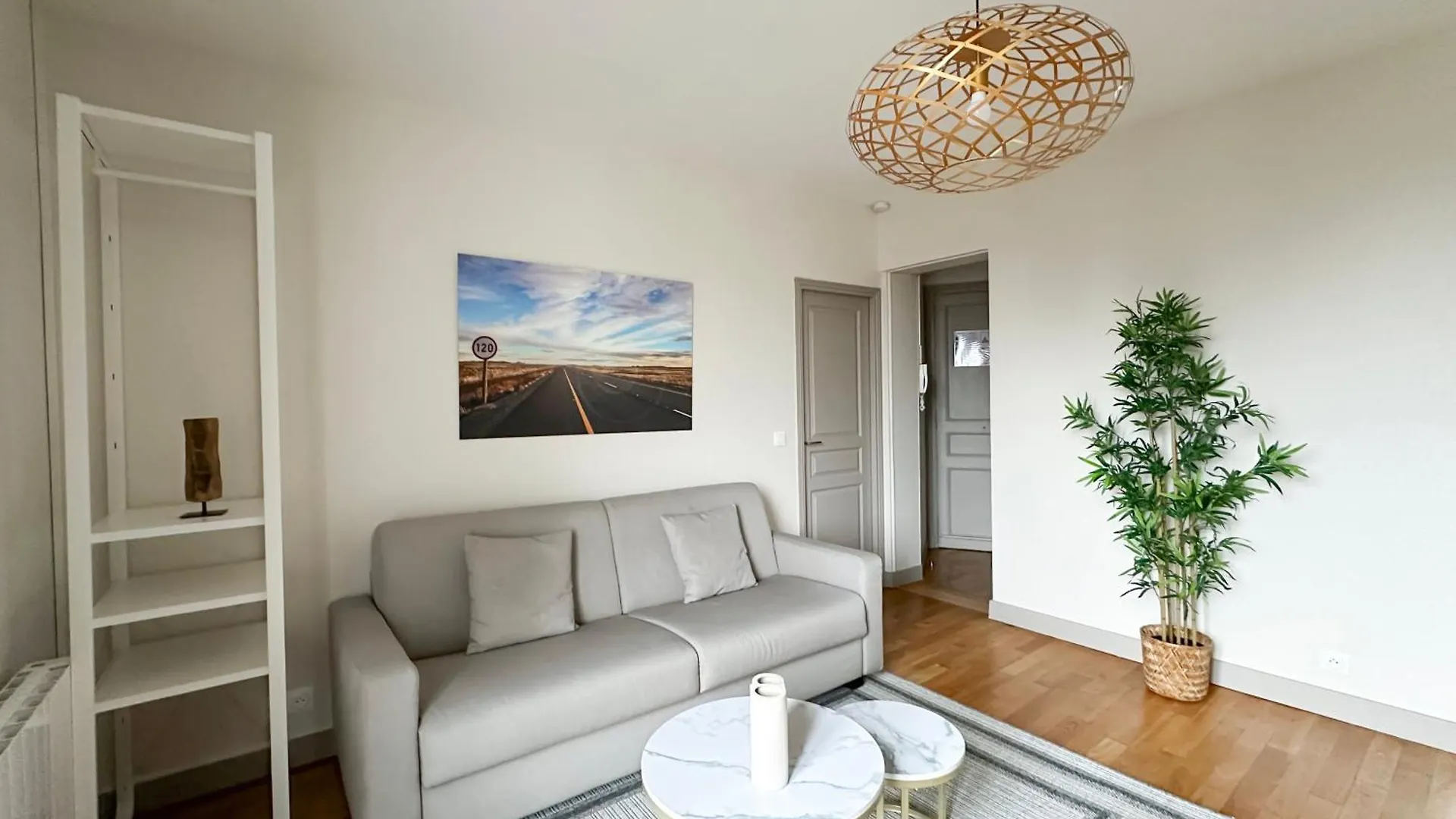 Cozy Apartments Near The Sorbonne Paris